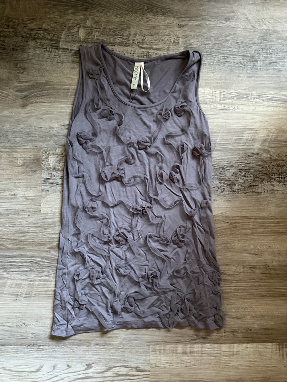 NWT Kische Mauve Taupe Rosette Detail Tank